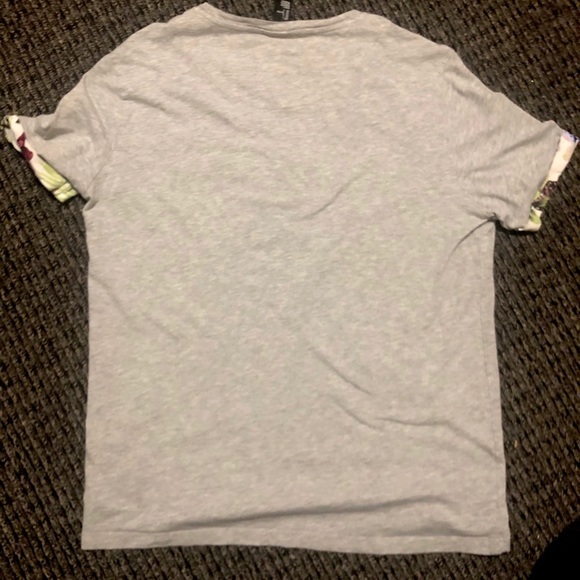 Size L H&M t-shirt - Picture 2 of 4